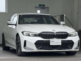 この度は弊社認定中古車をご覧いただき誠にありがとうございます。弊社はBMW 正規ディーラーですので遠方のお客様も安心してご購入下さい。ご不明な点がございましたらお気軽にお申し付けください。