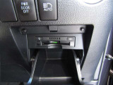ETC車載器付きです。高速道路の料金所もスムーズに通過できます。※セットアップ費用は別途必要です。