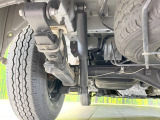 お車を安心してお乗りいただく為には、足回りの定期点検が欠かせません。サービスサポート(有償保証)では無料点検もご提供しており、安心のカーライフをお過ごしいただけるサポート体制が整っています。