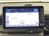 Gathers【LXU-242NBi】水平基調のインパネと調和した大画面。9インチHD液晶モニター採用。フルセグTV・DVD・CD対応。