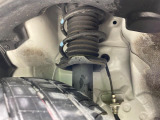 お車を安心してお乗りいただく為には、足回りの定期点検が欠かせません。サービスサポート(有償保証)では無料点検もご提供しており、安心のカーライフをお過ごしいただけるサポート体制が整っています。
