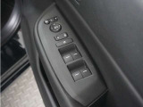 ◆パワーウィンドウスイッチ◆運転席から全席の窓の開閉操作を行うことが出来いつでも換気ができます!