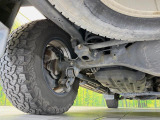 お車を安心してお乗りいただく為には、足回りの定期点検が欠かせません。サービスサポート(有償保証)では無料点検もご提供しており、安心のカーライフをお過ごしいただけるサポート体制が整っています。