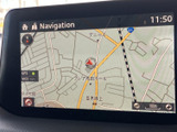 周辺の道路や現在地を画面上で確認でき、行き先までの道順を把握する際に便利です。地図の縮尺も表示されており、見たい範囲に合わせて確認できます。