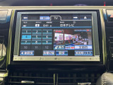 テレビ番組を画面で確認でき、停車中の休憩時間にも映像を楽しめます。チャンネル選択や放送局一覧などが表示され、必要な項目を選びやすい構成です。