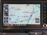 純正8インチメモリーナビゲーション(VXU-195NBi)が装備されております。純正品なので保証対象となり安心してお使いいただけます。