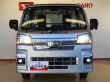 フォグランプで夜間・霧中時の運転も安心です。