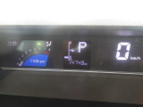 様々な運転情報を見やすく表示。