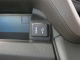 USB、HDMIソケットです。