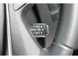 アクセルから足を離しても設定速度で走り続けてくれます。高速道路での長距離移動が楽になりますよ♪
