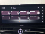 12.3インチワイドディスプレイを採用。情報を同時に表示できる3分割画面も可能。NissanConnect サービスの多様なコンテンツで、セレナと過ごす毎日に驚きと発見を提供します!