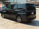 自動車保険も取り扱っております。無料の証券診断も行っておりますので、お気軽にスタッフまでご相談下さい。
