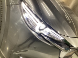 LEDヘッドランプを装備!明るい白色光で夜間走行時の視認性を確保!