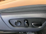 【運転席シート】シートの位置調整も簡単なパワーシート付。
