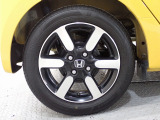アルミホイールは安心のホンダ純正!車のデザインにもマッチしています。
