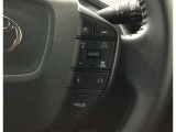 【レーダークルーズコントロール】高速道路等を走行する際、前の車両との距離を一定に保ちながら、セットした速度を維持できる機能
