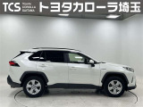 後席ガラスにフィルムが貼られております!直射日光の緩和とプライバシー保護にも役立ちます!