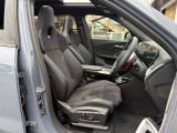 BMW Premium Selection 江戸川は、約20台の展示スペースがあり、常時新車拠店より厳選された認定中古車が続々と入庫しております。