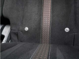 ◆ISOFIX◆シートベルトいらずでチャイルドシートと固定金具を連結するだけでガッチリ固定できます。