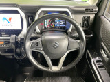【純正革巻きステアリング】上質な革を使用することで、手にしっかり馴染みとても運転しやすいハンドルです♪