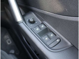 Audi正規ディーラーが高品質をお約束。高度な訓練・教育を受けたAudi専任メカニックが、100項目にもおよぶ精密な点検を実施。すべてクリアしたAudi車だけ、あなたのお手元に届けられるのです