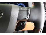 【レーダークルーズコントロール】アクセルペダルを踏まなくても、車間制御モードでは、先行車の車速変化に合わせた追従走行を行い、自動的に加速・減速・停止をします。