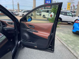 ☆展示場には高品質の中古車や新車が勢揃いです☆展示台数100台の大型展示場へ是非ご来店ください☆