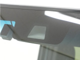 ◆Honda SENSING◆ カメラ等装置で精度の高い検知能力を発揮、安全運転を支援します。ステアリング上のコントローラーに注目!