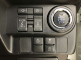運転席の操作箇所です。ぜひ一度ご来店のうえご覧になってみてください♪