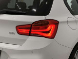 BMW伝統のL字型テールライト