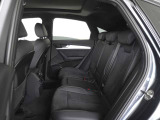 ご納車前に行います点検100項目におきまして、専用のテスターやツールを用いて細かな診断を行います。