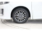 タイヤサイズ(205/60R16)です。