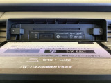 CD・DVD、ブルートゥース接続が可能です。