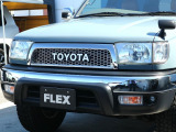 横文字TOYOTAにメッキバンパーがアメリカンなデザインです!