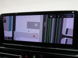 【純正ナビゲーション】BMWのナビゲーションは操作性も良く、詳細な地図情報と交通状況を見やすく表示し、快適なドライビングをサポートしながら目的地までナビゲートします。