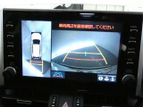パノラミックビューモニターを装備。車両周辺の状況をリアルタイムでしっかり確認できます。