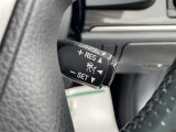 【クルーズコントロール】高速道路もラクラク走行。アクセルを離しても一定速度で走行ができ、長距離運転時の負担を軽減!加速・減速も簡単なスイッチ操作で調整できます。