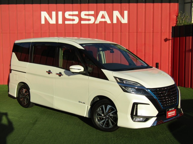 セレナ 1.2 e-POWER ハイウェイスターG 
