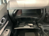 車検証入れになどにも使える便利な収納BOXあります。