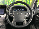 【純正革巻きステアリング】上質な革を使用することで、手にしっかり馴染みとても運転しやすいハンドルです♪