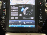 オートエアコンで快適な室内です。