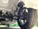 お車を安心してお乗りいただく為には、足回りの定期点検が欠かせません。サービスサポート(有償保証)では無料点検もご提供しており、安心のカーライフをお過ごしいただけるサポート体制が整っています。