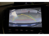 後退時にはナビ画面に後方の映像とアシストラインが表示されます!