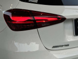 車検や点検でご入庫の際には、メルセデス・ベンツの代車を無料でご利用頂けます。お買いかえのきっかけになる事も多く大変好評を頂いております。乗ってみたいお車などございましたら是非ご相談ください!
