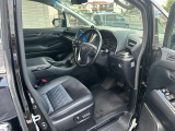 気になるお車がありましたら右の電話番号から直接お店にお問い合わせください。支払方法から車両情報、状態までなんでもご説明させて頂きます。スタッフ一同ご連絡お待ちしております。