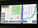 ●純正ナビ:一体感のあるナビは、高級感ある車内を演出してくれます。オーディオ機能も充実しておりますので、運転もより楽しめます♪