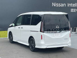 全国日産ディーラー共通のワイド保証は、ご購入後もお近くの日産でメンテナンスが可能です。