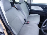 ゆったりとした運転席!運転しやすいレイアウト空間!