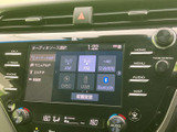 お気に入りの音楽やラジオを快適に。多彩なソースに対応し、ドライブの時間をより楽しく演出します。USB接続で手軽に音楽を楽しめます。
