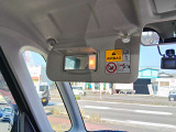 ミラー付きサンバイザー